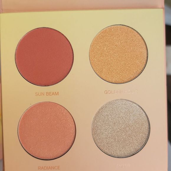 Hipdot Sun Goddess 4 Shade Face Palette - Picture 5 of 8